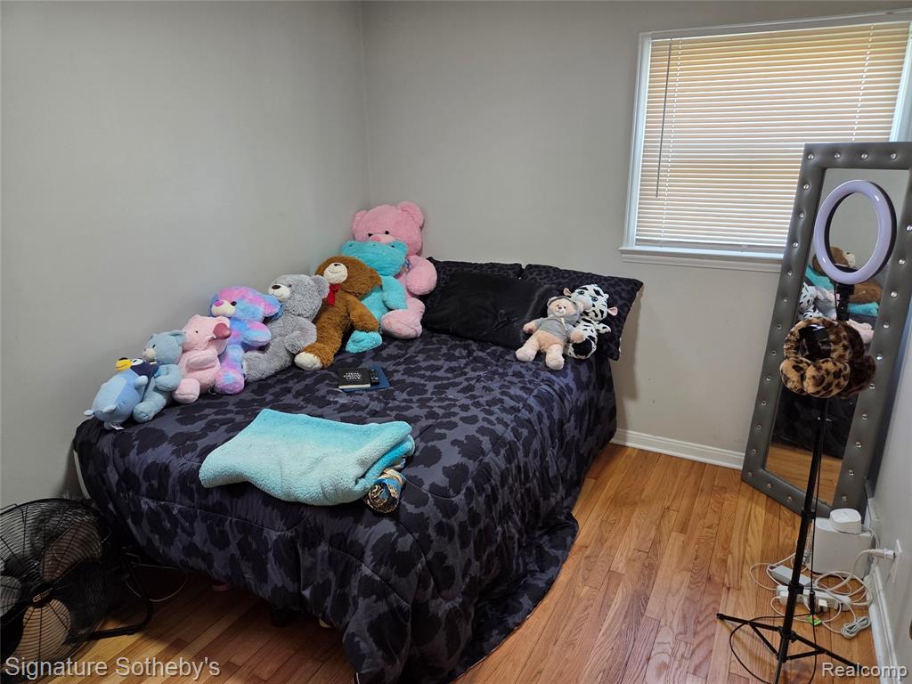 9320 Dixie, Redford, MI 48239 — Photo 12