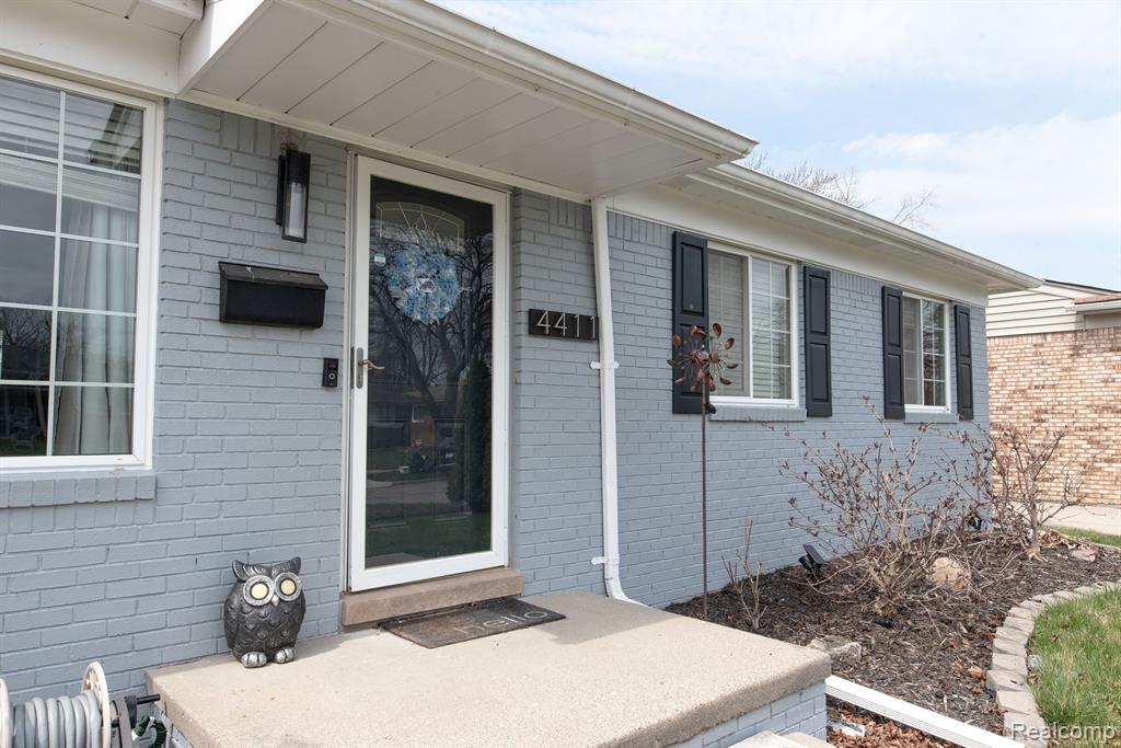 4411 BRIARWOOD Avenue, Royal Oak, MI 48073 — Photo 4
