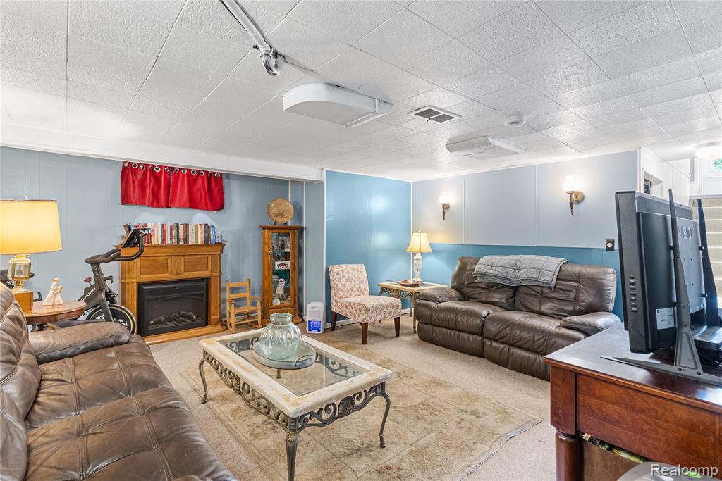 4602 Milton Drive, Flint, MI 48507 — Photo 27