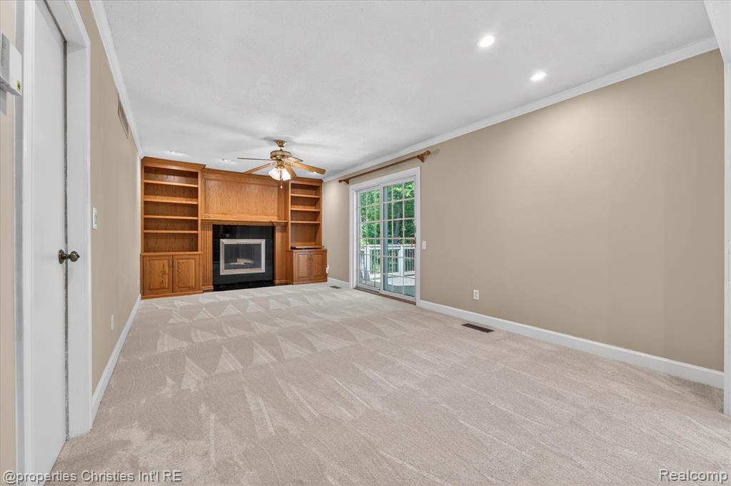 4352 Greenstown Drive, West Bloomfield, MI 48323 — Photo 17