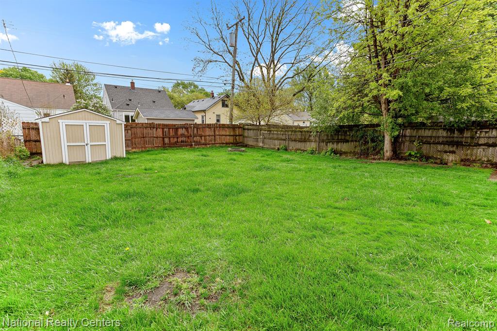 621 S Dorchester Avenue, Royal Oak, MI 48067 — Photo 30