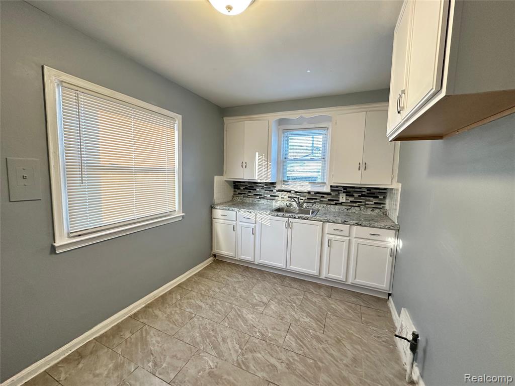 8685 Vaughan Street, Detroit, MI 48228 — Photo 10