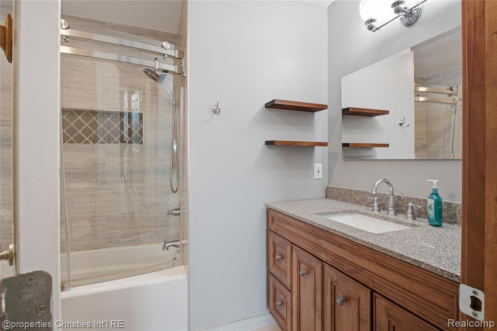 6474 Bedview Drive, Saline, MI 48176 — Photo 39