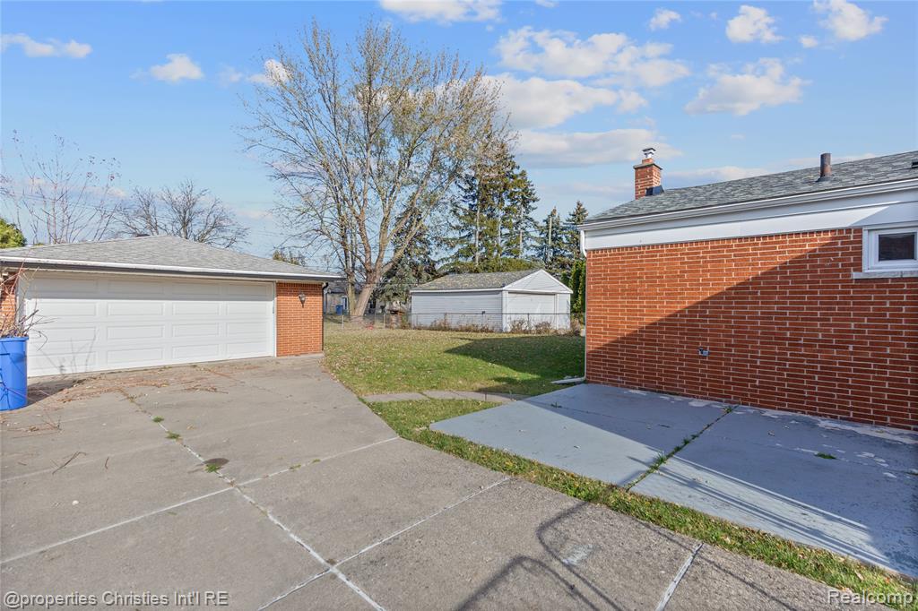 12253 Marla Drive, Warren, MI 48088 — Photo 27