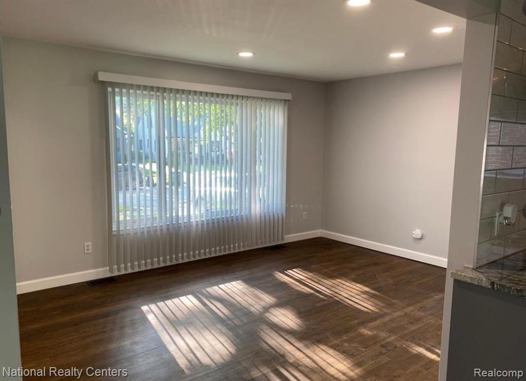709 N EDISON Avenue, Royal Oak, MI 48067 — Photo 7