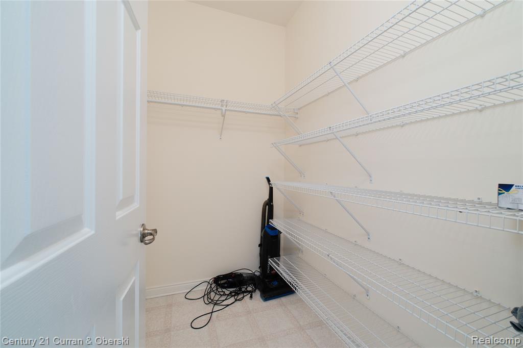 24838 Valleywood Drive, South Lyon, MI 48178 — Photo 25