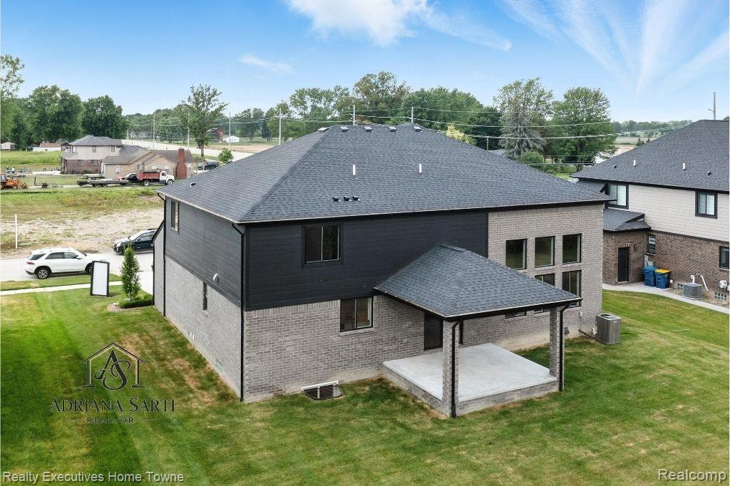 50931 MISTWOOD Drive, Macomb, MI 48042 — Photo 5