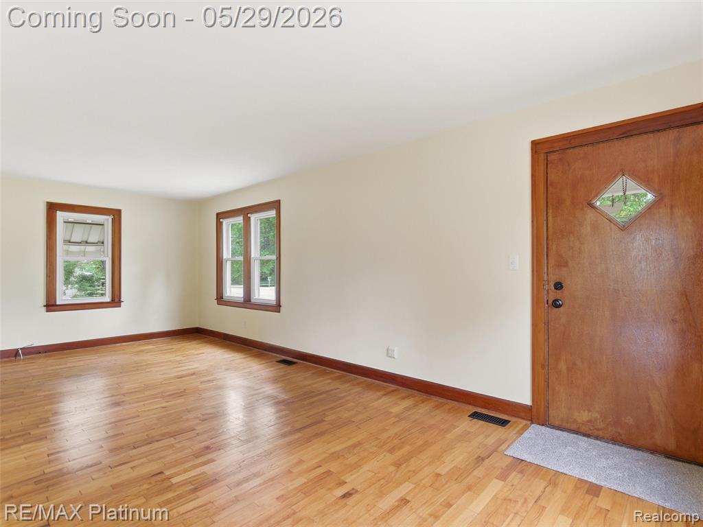 6335 Silver Lake Road, Linden, MI 48451 — Photo 6