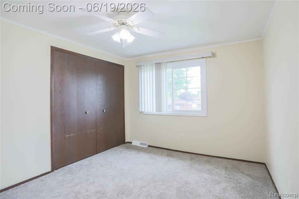 4788 Bloomfield Drive, Sterling Heights, MI 48310 — Photo 32