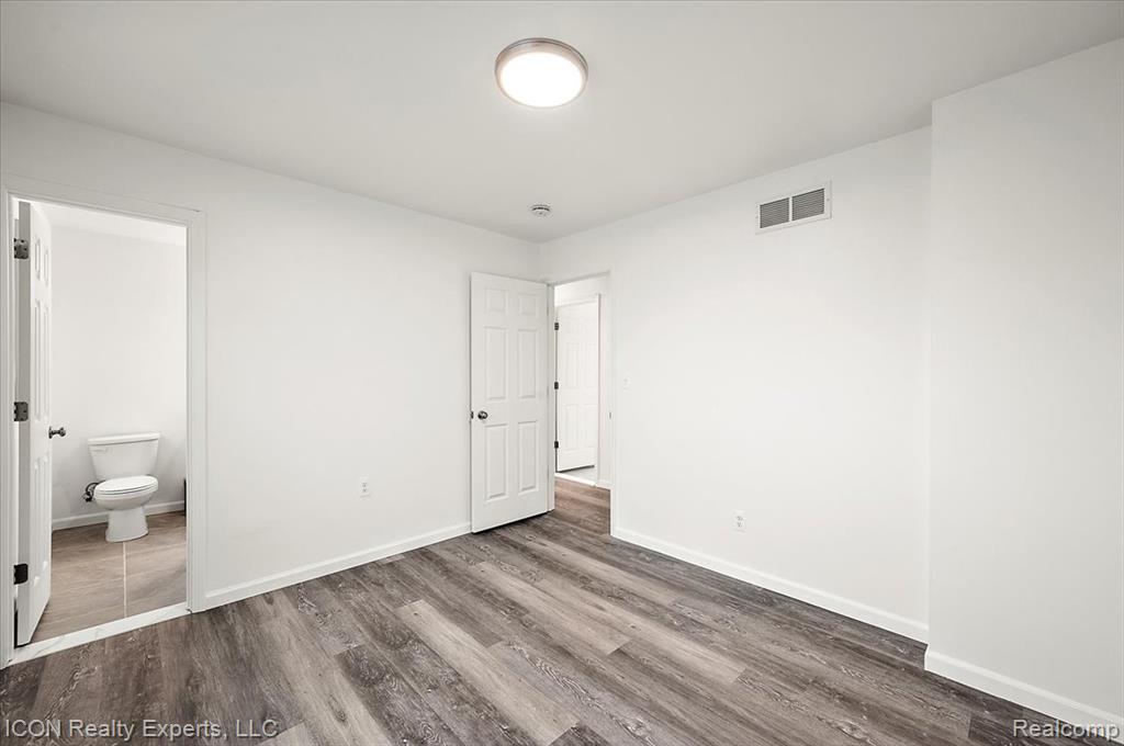 8104 Cloverdale Avenue, Ferndale, MI 48220 — Photo 32