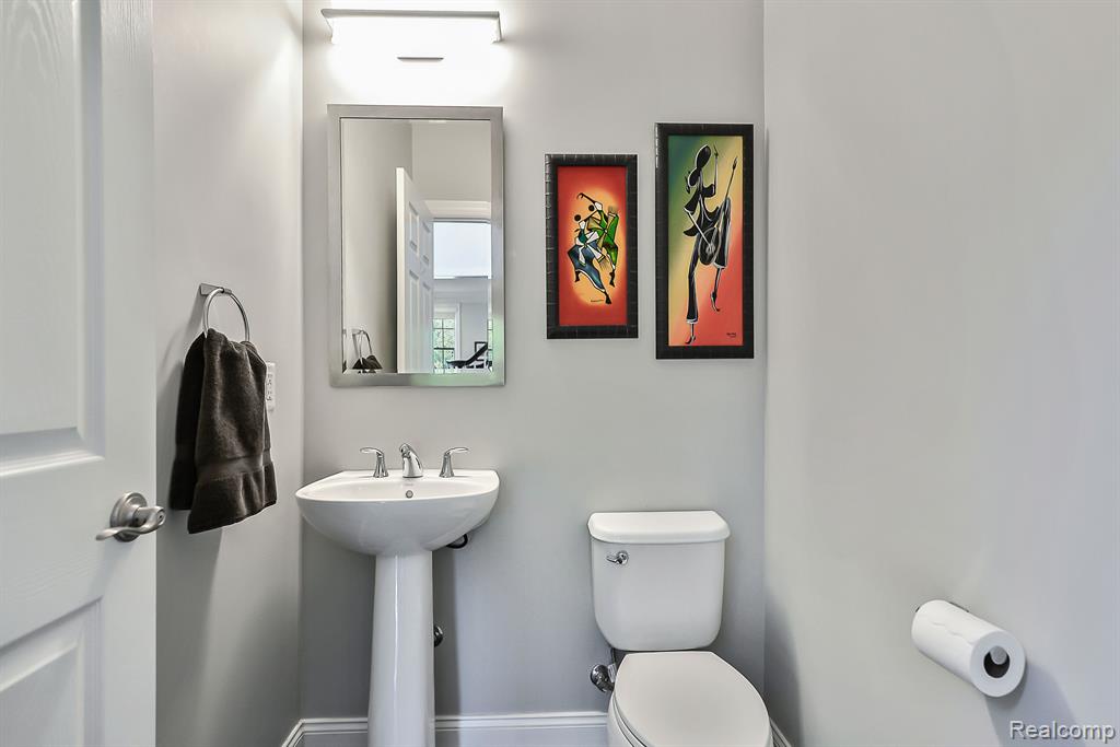 17905 BRIAR RIDGE Lane, Northville, MI 48168 — Photo 26