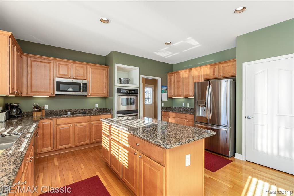 18002 STONEBROOK Drive, Northville, MI 48168 — Photo 22