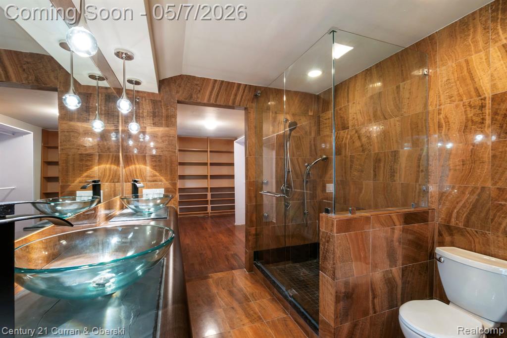 27869 Old Colony Street, Farmington, MI 48334 — Photo 37