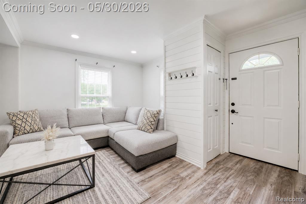 38568 Capetown Court, Clinton Twp, MI 48038 — Photo 7
