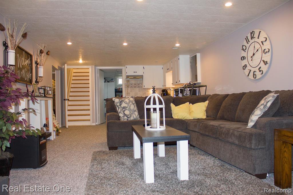 6711 KUTTSHILL Drive NE, Rockford, MI 49341 — Photo 30