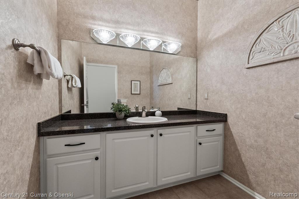 781 Pheasant Run West Drive, Wixom, MI 48393 — Photo 37