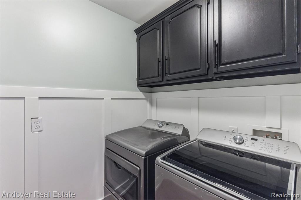 9581 AUTUMNWOOD Circle, Kalamazoo, MI 49009 — Photo 36
