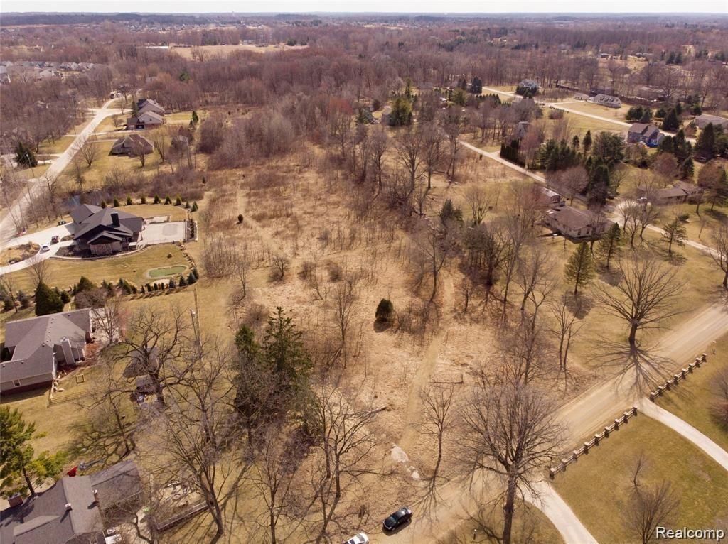 58405 TRAVIS Road, New Hudson, MI 48165 — Photo 11