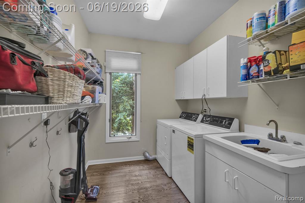 7061 Trailway Court, West Bloomfield, MI — Photo 32