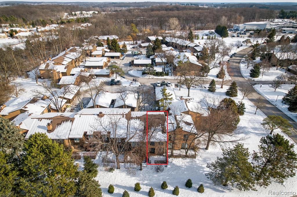 1090 Greenhills Drive, Ann Arbor, MI 48105 — Photo 36