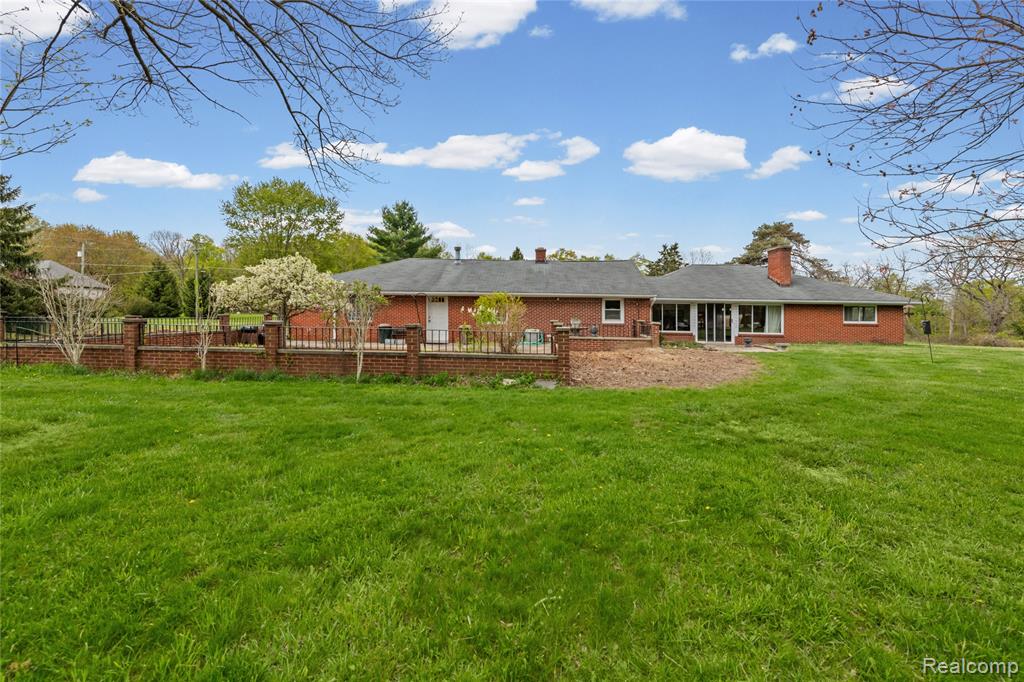 700 Townsend Road, Leonard, MI 48367 — Photo 23