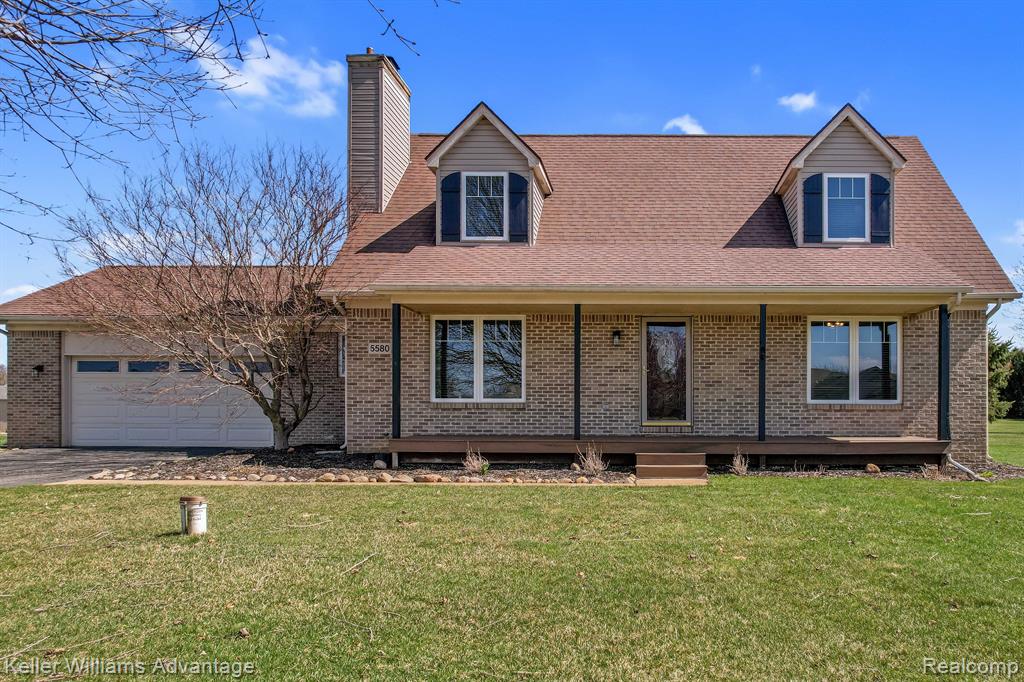 5580 Jeanne Marie Drive, White Lake, MI 48383 — front exterior