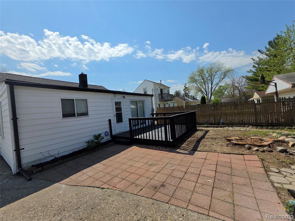 8285 Chapp Avenue S, Warren, MI 48089 — Photo 24