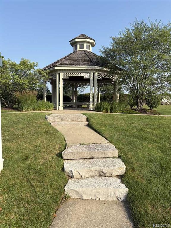 28242 Oakmonte Circle E, New Hudson, MI 48165 — Photo 19