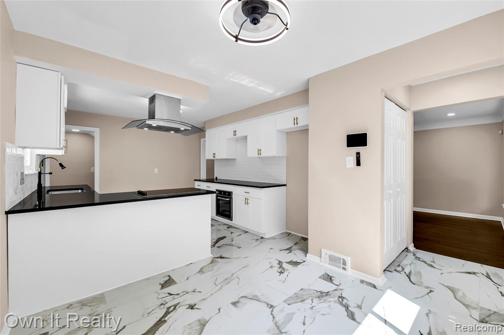 16199 Ferguson Street, Detroit, MI 48235 — Photo 9