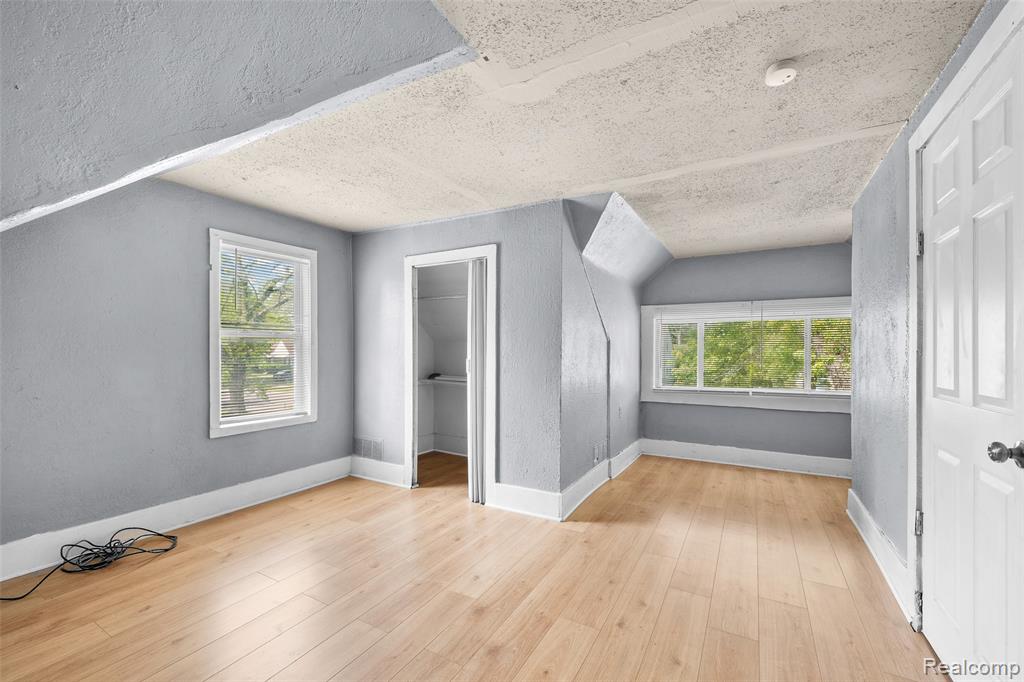 6816 Westwood Street, Detroit, MI 48228 — Photo 23