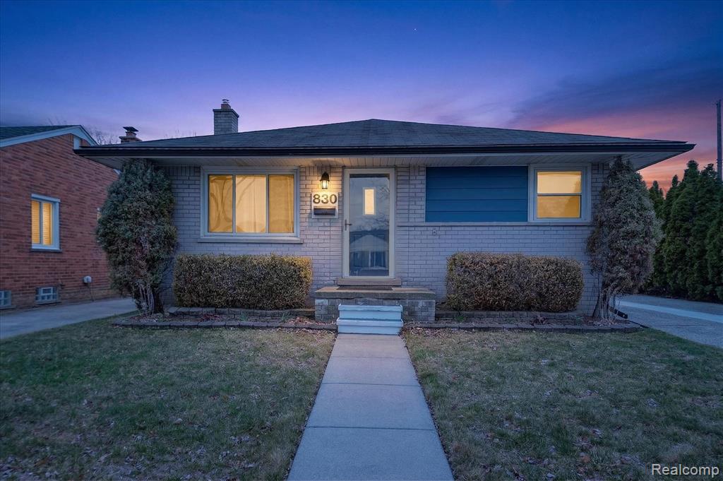 830 Mapleknoll Avenue, Madison Heights, MI 48071 — Photo 4