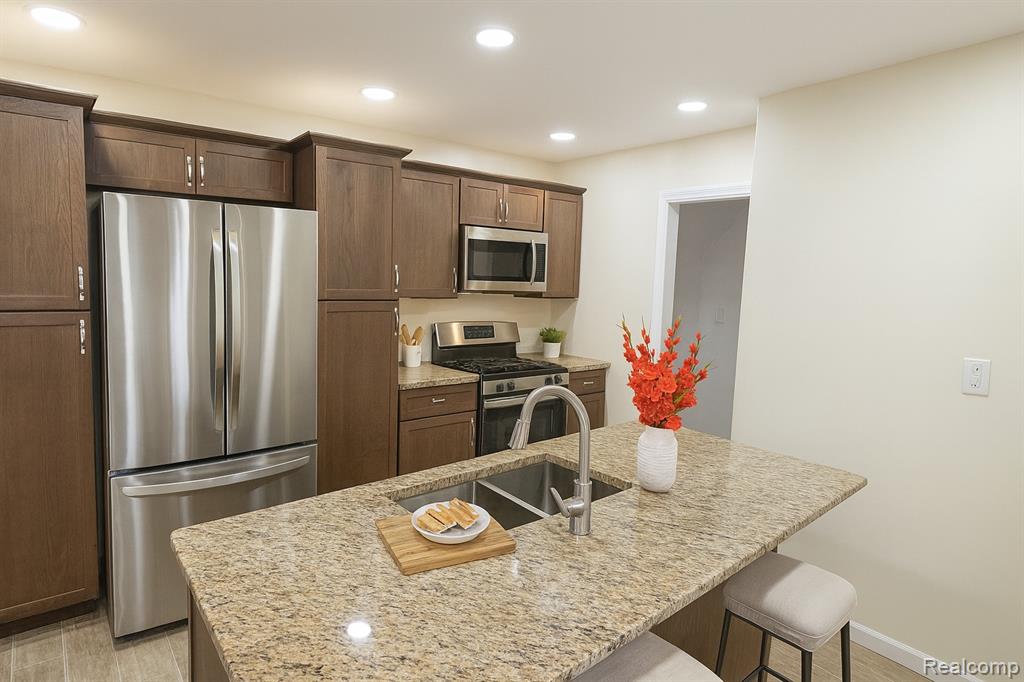 8537 Cheyenne Street, Detroit, MI 48228 — Photo 5
