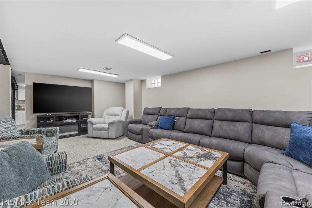 7275 Colonial Street, Dearborn Heights, MI 48127 — Photo 23