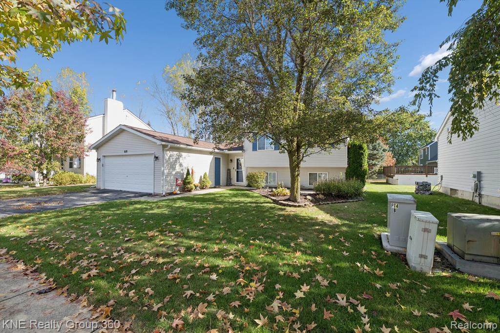 618 Bluebird Lane, Pinckney, MI 48169 — Photo 4