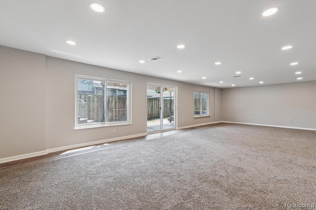 2145 Terrapin Street, Wolverine Lake, MI 48390 — Photo 35
