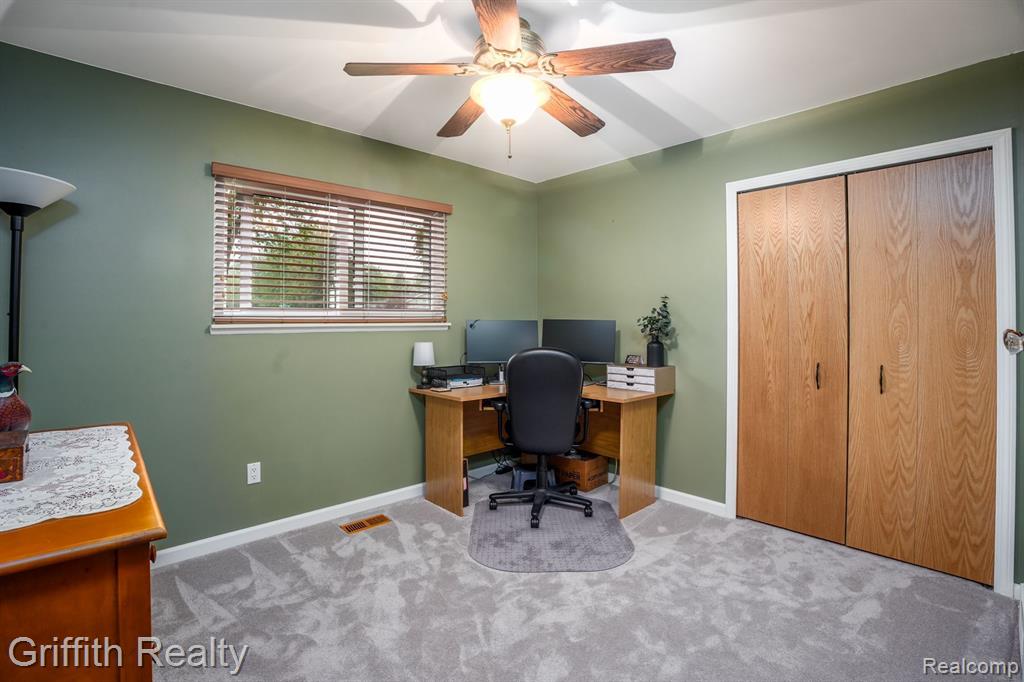 6903 SOMERSET Drive, Brighton, MI 48116 — Photo 24