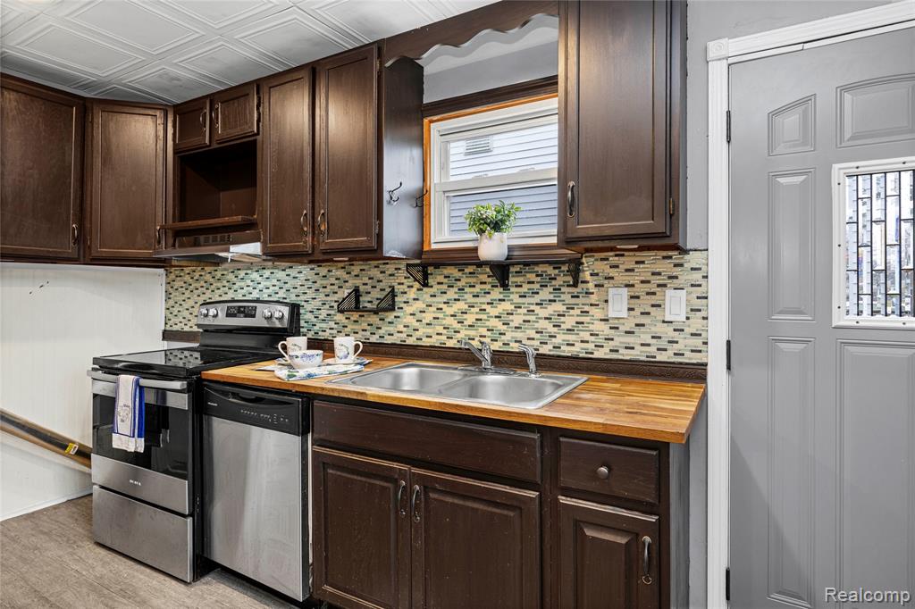 28980 Dawson Street, Garden City, MI — Photo 12