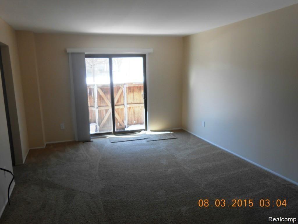 5015 CROOKS Road, Royal Oak, MI 48073 — Photo 2