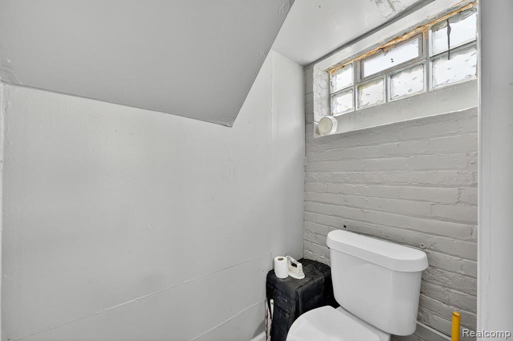 2978 Evaline Street, Hamtramck, MI 48212 — Photo 42