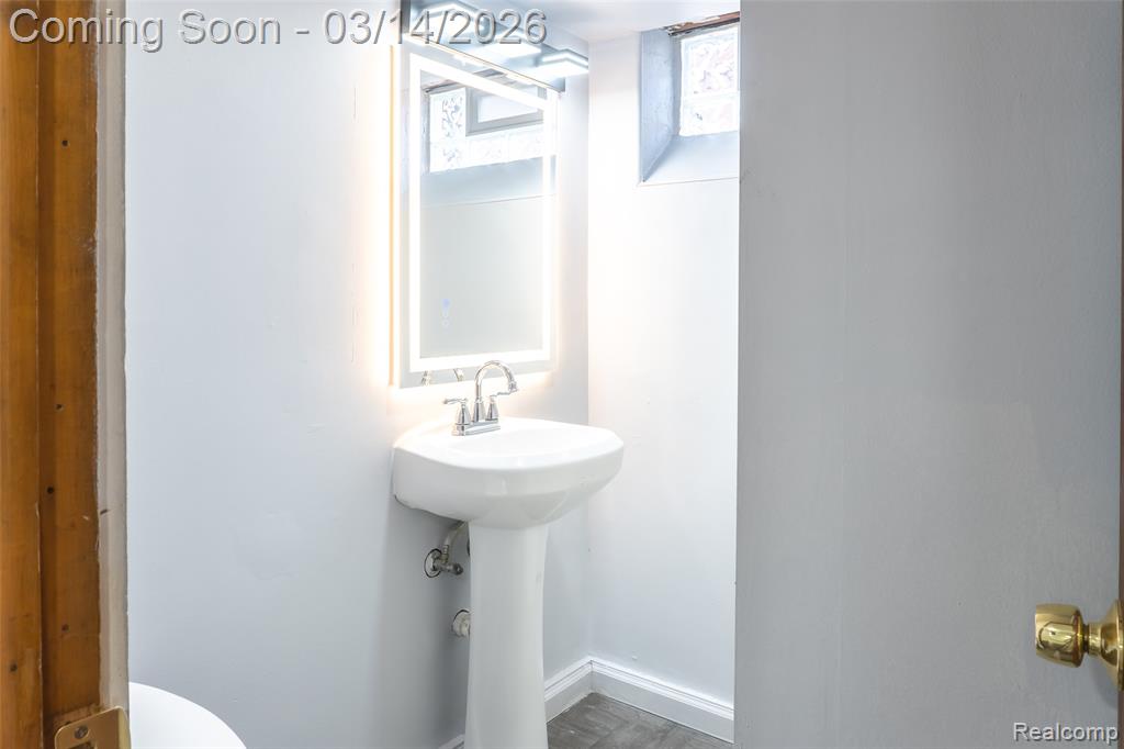 22824 Donald Avenue, Eastpointe, MI 48021 — Photo 27