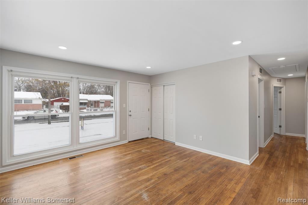 650 Eugene Street, Ypsilanti, MI 48198 — Photo 2