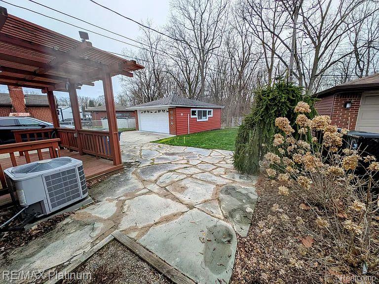 7725 Berwick Drive, Westland, MI — Photo 6