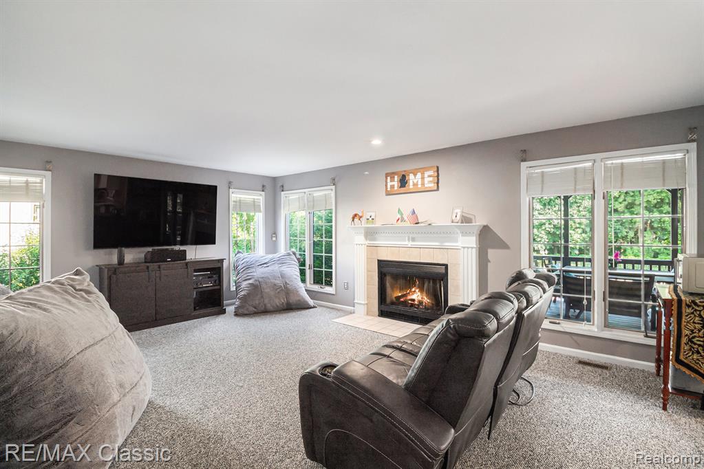 4020 Pine Ridge Court, Fenton, MI 48430 — Photo 9