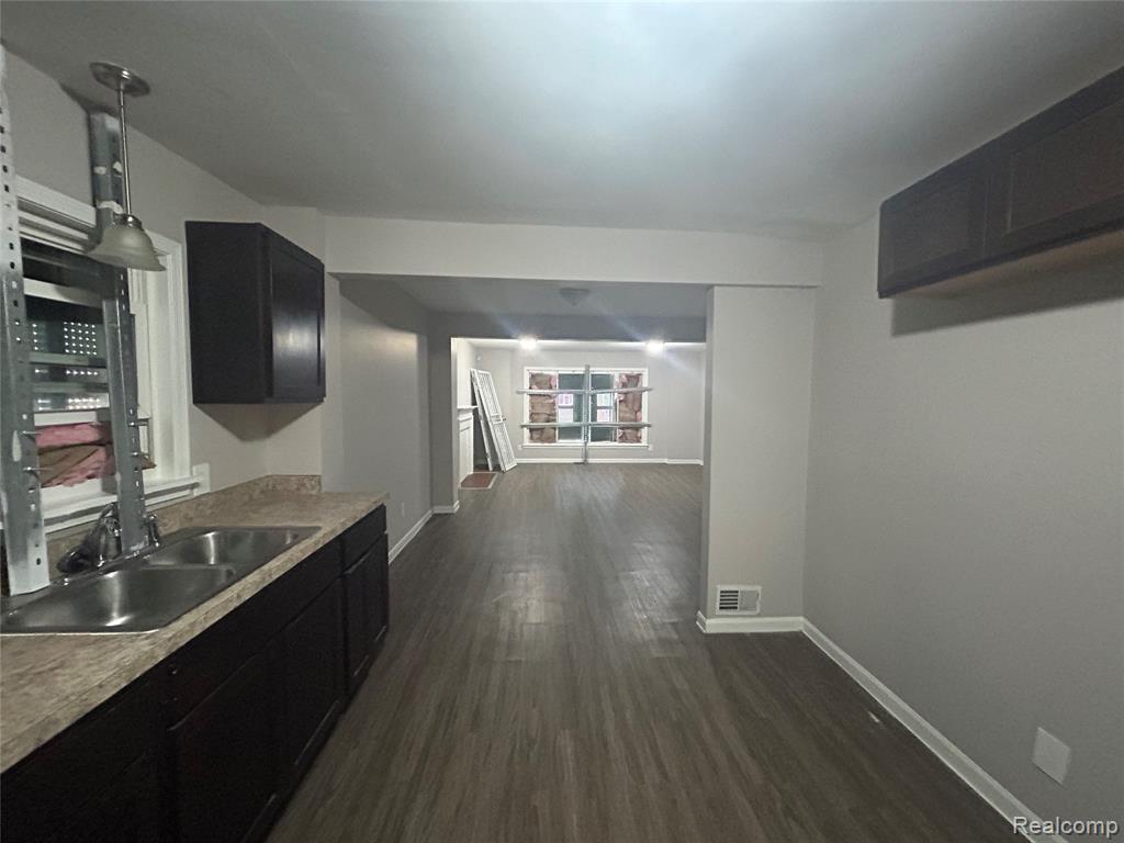 15713 VAUGHAN Street, Detroit, MI 48223 — Photo 5