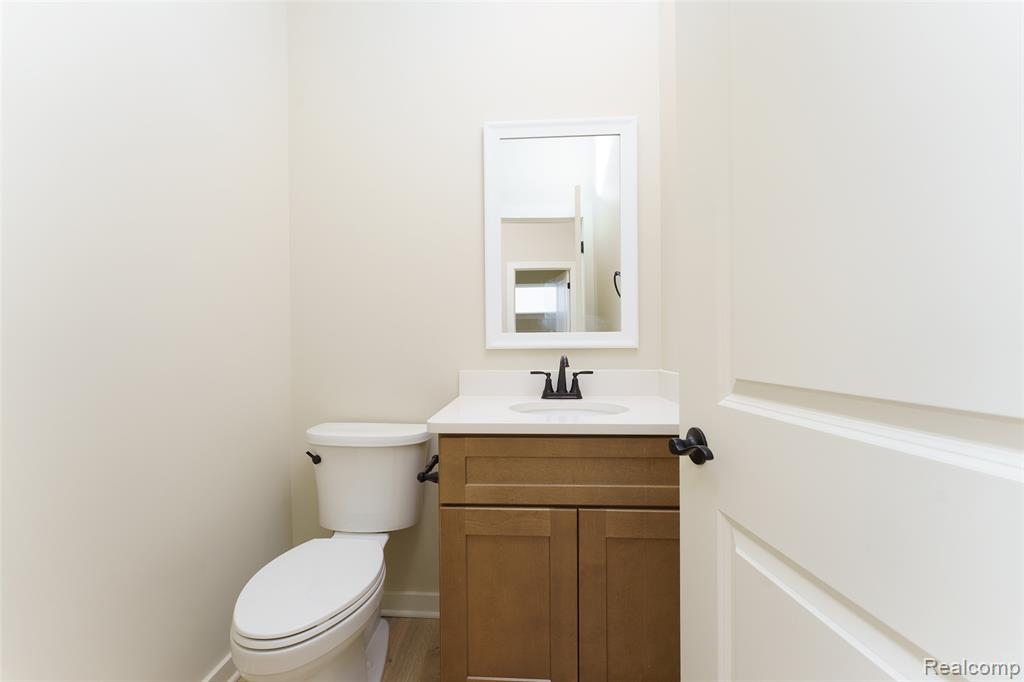 539 Wildwood Drive, Owosso, MI 48867 — Photo 14
