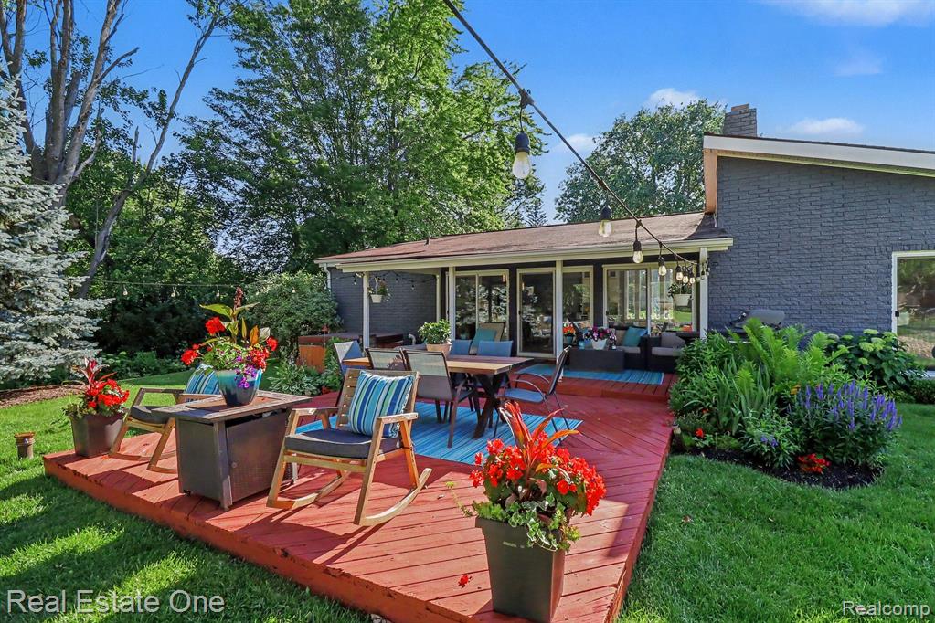 310 Pine Tree Rd Road, Lake Orion, MI 48362 — Photo 29