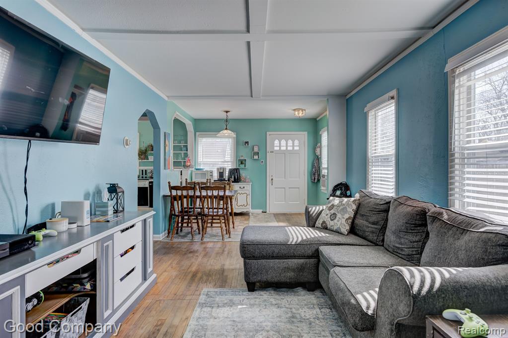 657 ALLEN Street, Ferndale, MI 48220 — Photo 6