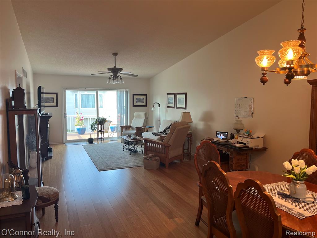 812 Crystal Lane, Marysville, MI 48040 — Photo 7