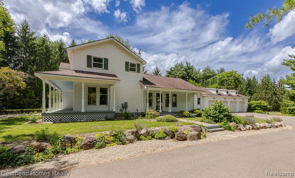 6296 Elizabeth Lake Road, Waterford, MI 48327 — Photo 83
