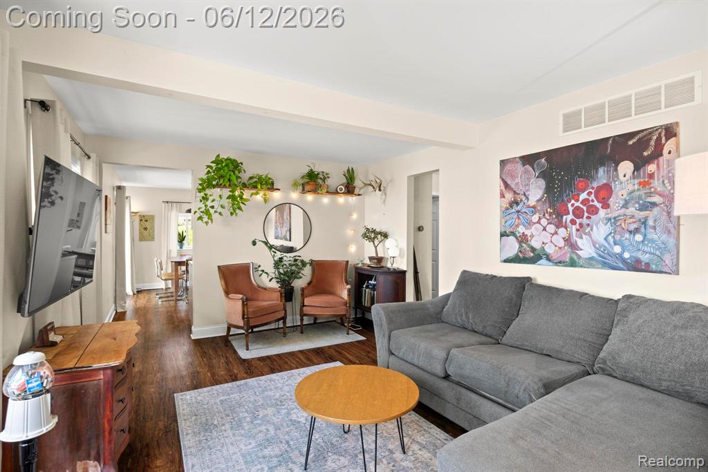 1808 Lombardy, Highland, MI 48356 — Photo 5
